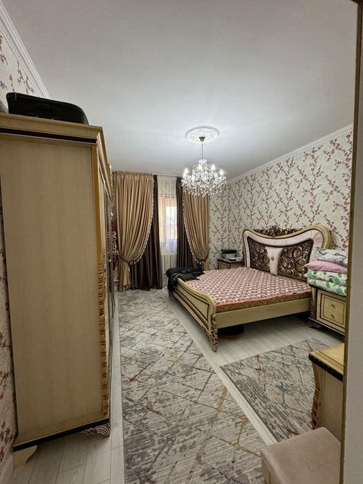 Срочно продам спальный гарнитур