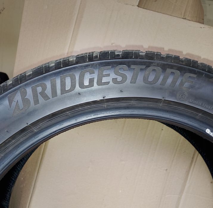4 броя зимни гуми BRIDGESTONE 275/45 R21