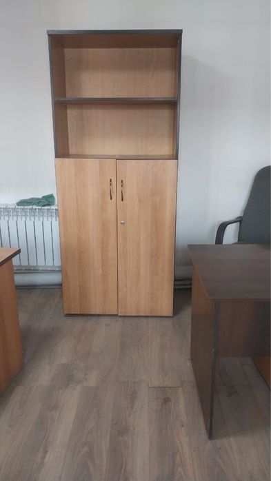 Тумбачка и диваны