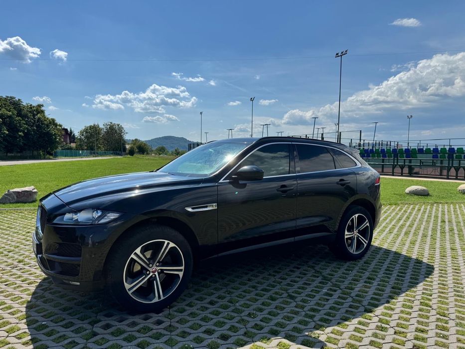 JAGUAR F-PACE