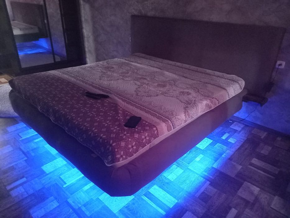 Продам кровать двуспальная