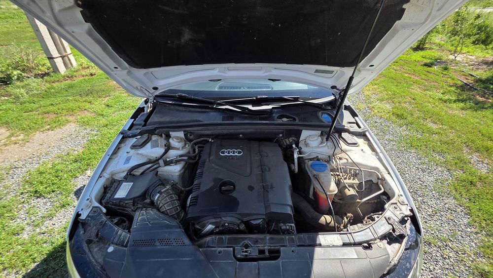 Audi A4 1.8 tfsi 2012г