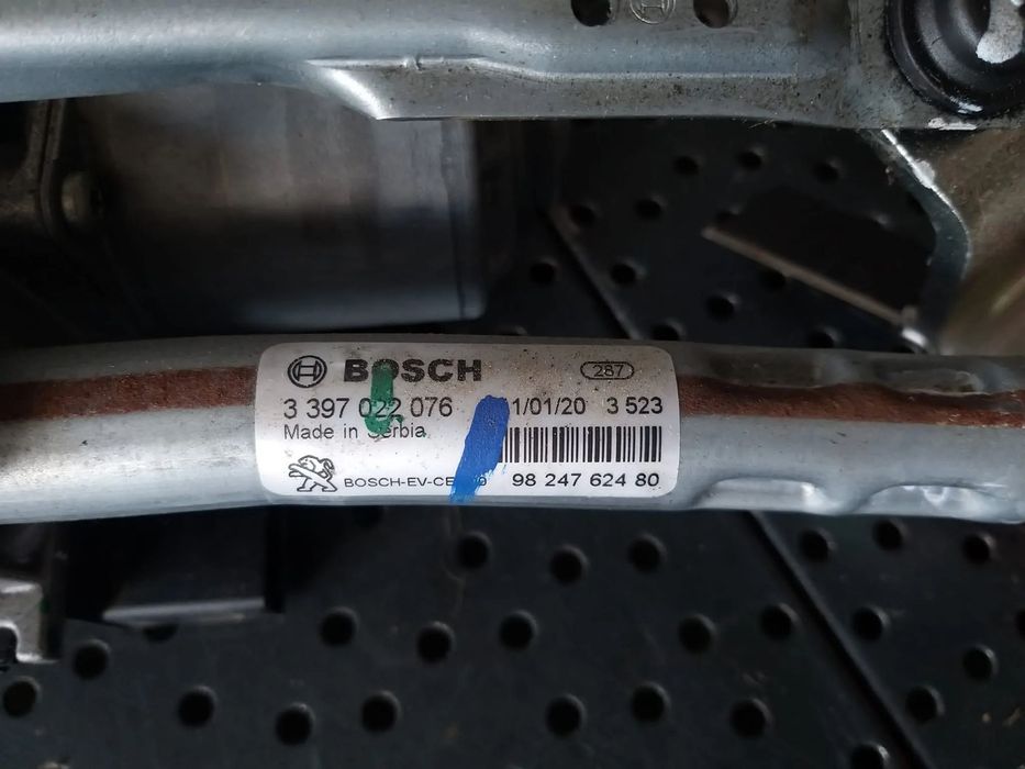Ansamblu stergator motoras peugeot 5008 2 3397022076 1137328985 1397225003 3397022076 9824762480