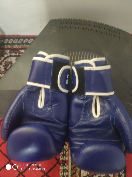 Боксерские перчатки профессиональный
