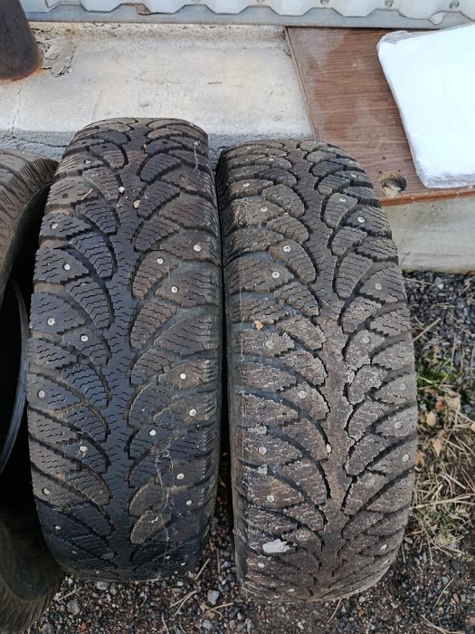 Шины шипы 4 шт. б.у. на 13