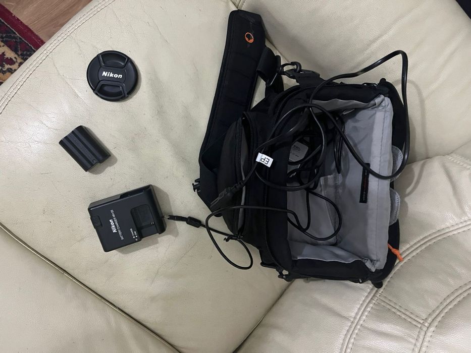 Nikon D7000 в хорошем состоянии
