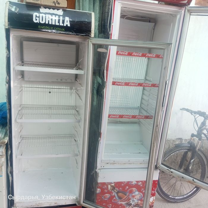 Витрина холодильник