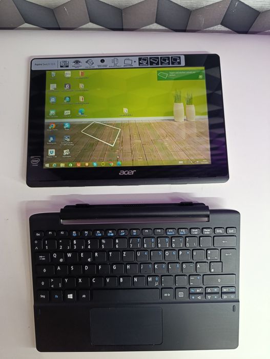 Laptop 2 în 1 Acer switch impecabil cu touchscreen Intel Quad Core ideal diagnoza