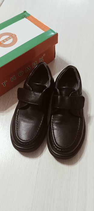 Продам туфли на мальчика 29 размер