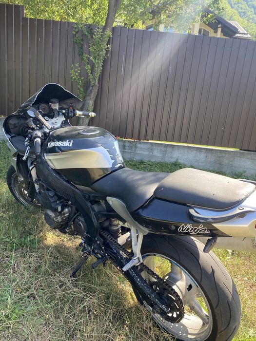 vand motocicleta Kawasaki Zx6r