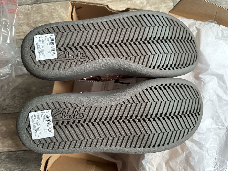 Летни обувки Clarks - чисто нови