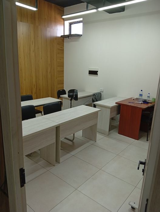 Ofis va o'quv markazi uchun hona