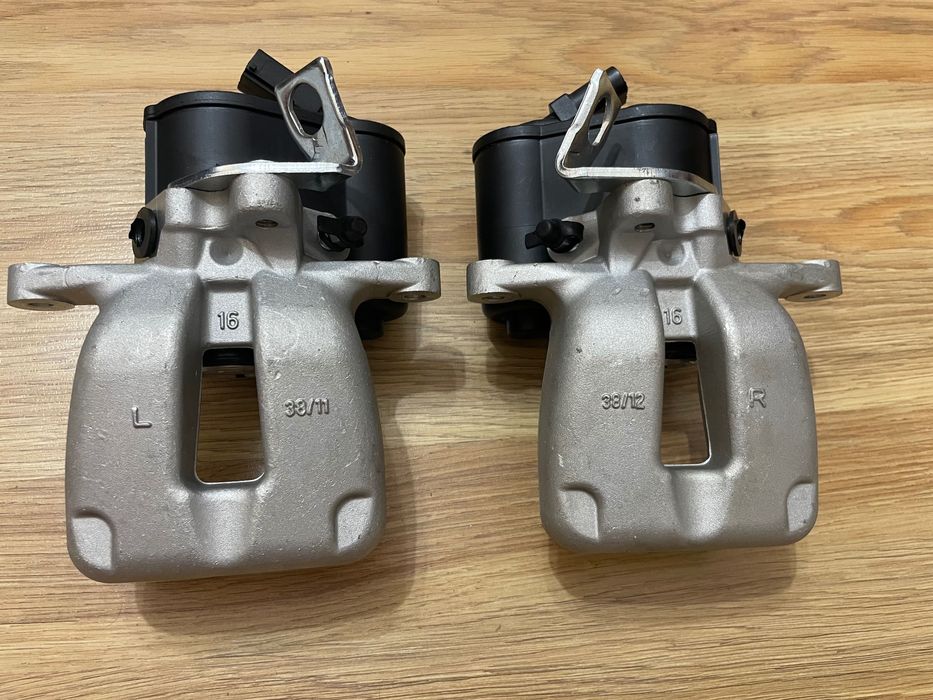 НОВИ Задни Спирачни апарати с мотор Volkswagen Passat B6 Sedan Variant