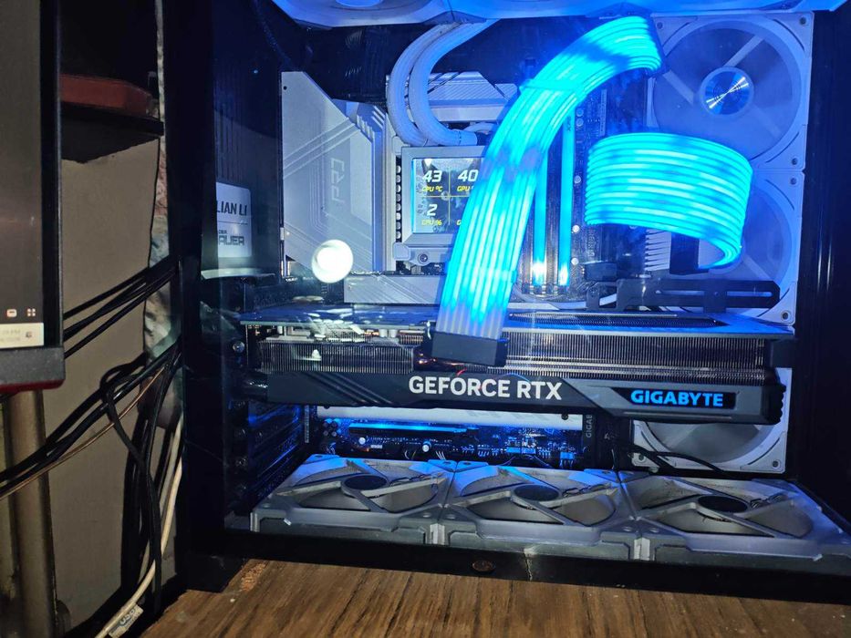 ПРОДАВАМ RTX 4070TI