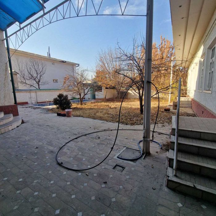 Продаётся Дом Вдоль Дороги! М Улугбек  Центр Луначарский,  Авторитет