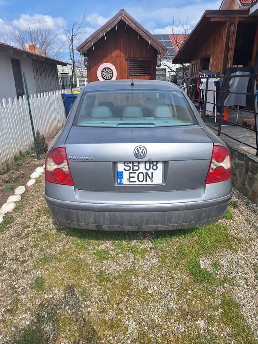 Vând  Passat 1.8 Turbo