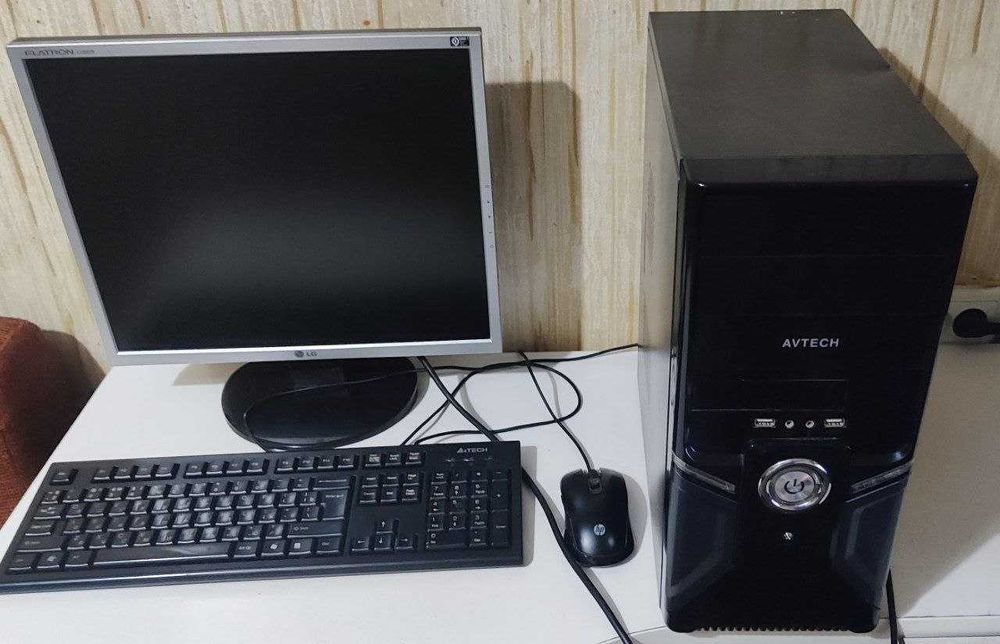 Продам компьютер в полной комплектации.