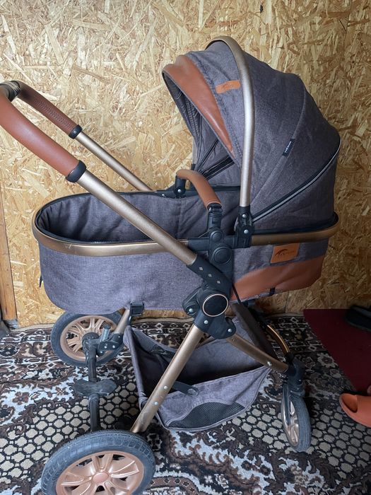 Продам дескую коляску