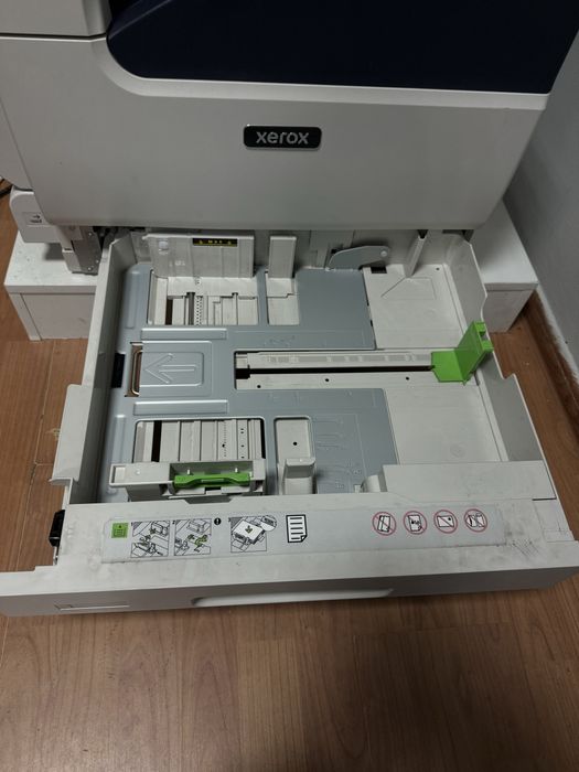 Принтер Xerox C7120