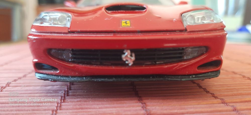 Ferrari maranello 550 1:24 оригинална метална