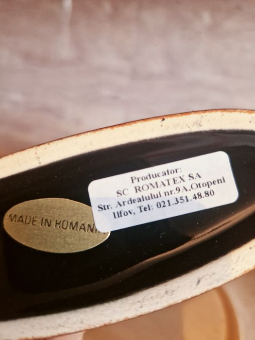 Ornament- vază ornamentală