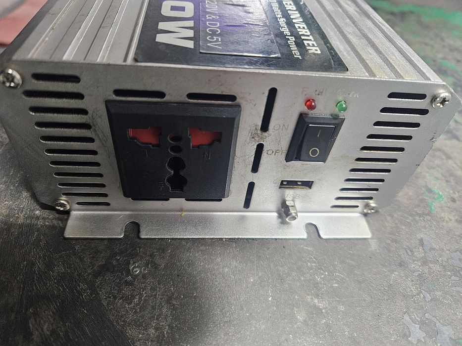 Продам инвертор 24/220 вольт