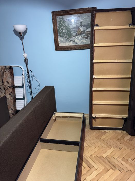 Разтегателен диван