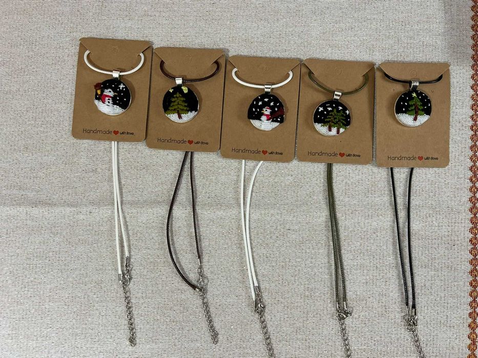 Pandantiv broderie, handmade