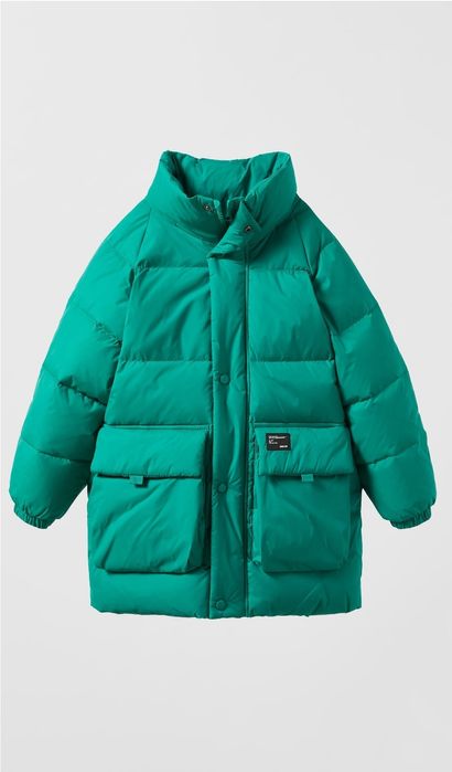 Продавам чисто ново пухено яке пълнеж 277 гр. на фирмата Зара