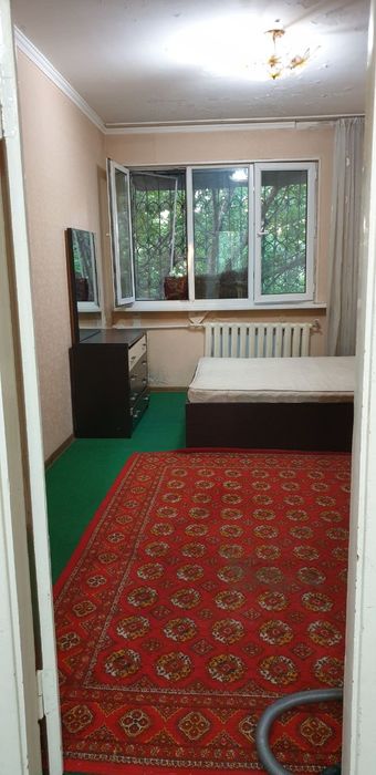 Сдаётся 2-х комнатная квартира на долгий срок.