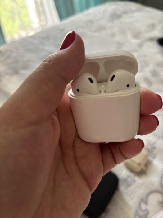 airpods 1 продам наушники оргинал