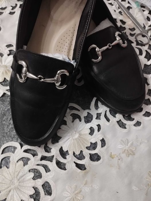 Кожаные лоферы Bata