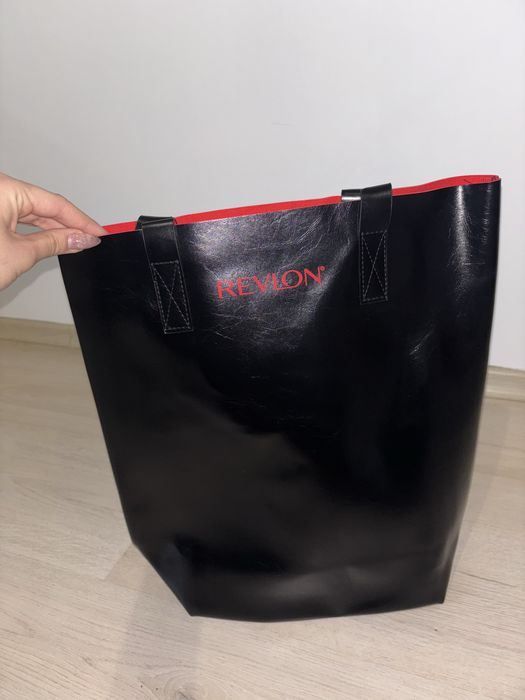 Дамска чанта REVLON