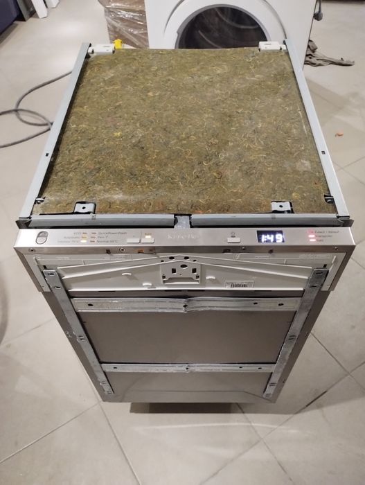 Съдомиялна ,MIELE 45 см За  Пълно Вграждане