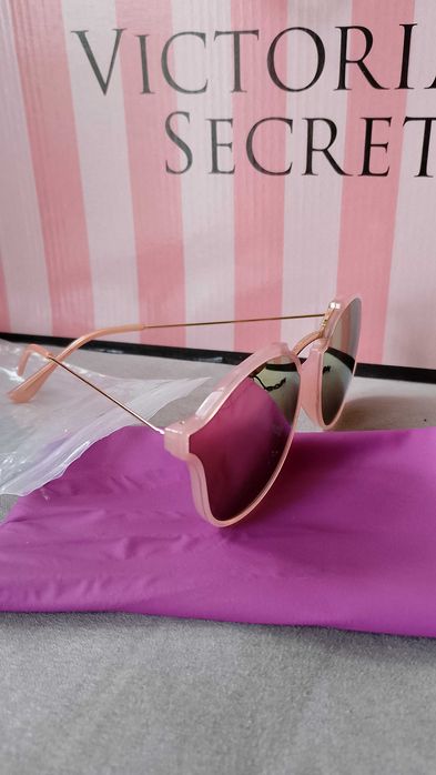 Стилни Дамски очила