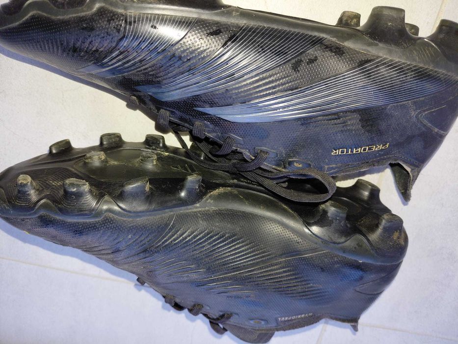 Ghete fotbal adidas Predator League