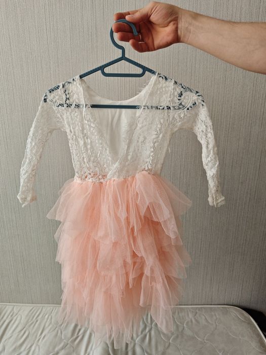 Платье с жилеткой и ободком