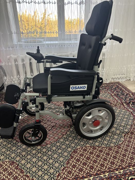 Продам электро инвалидную коляску