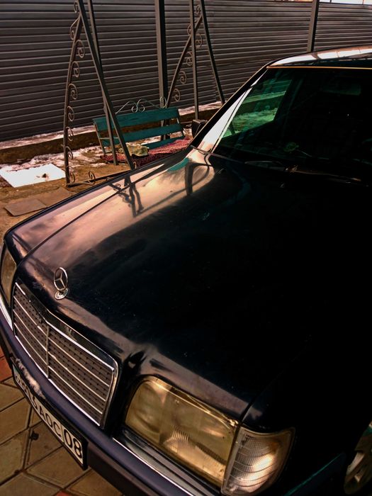 Мерседес 124 Е200