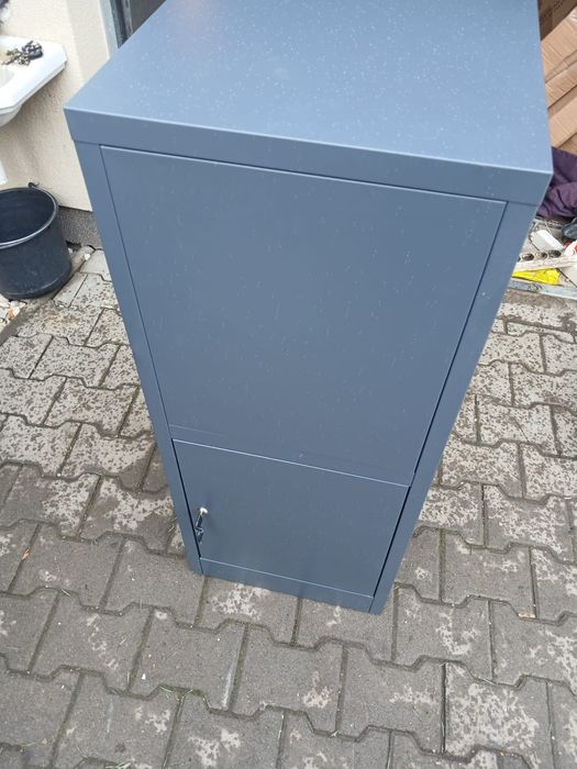 Cutii poștal pentru colete și plicuri