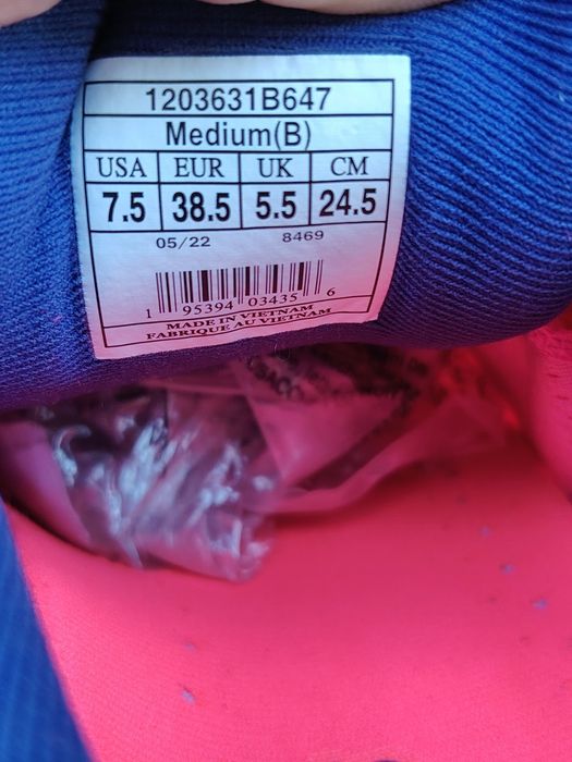 Adidași Brooks Cascadia 16 mărimea 38,5