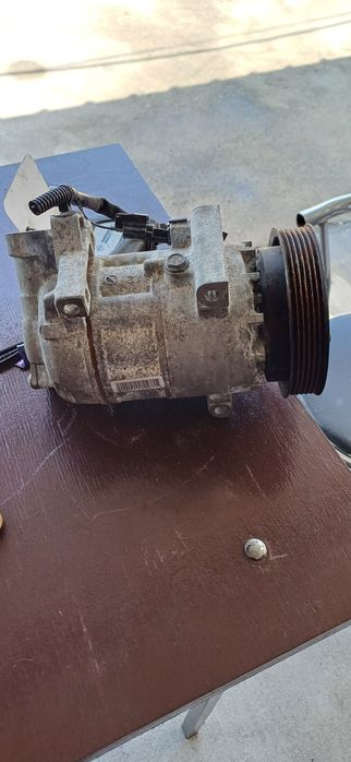 Compresor AC 1.5 DCI Renault Scenic 3 an 2013 - 2017 cod 926002352R