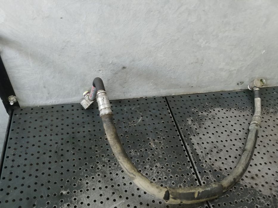 conducta clima ac  2.0 tdi bpw audi a4 b7  8e0260701es
