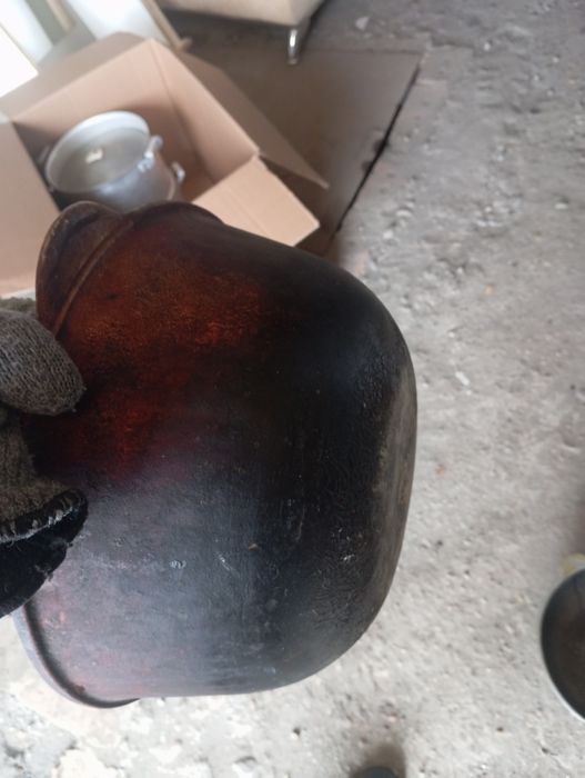 Продам казаны чугунные