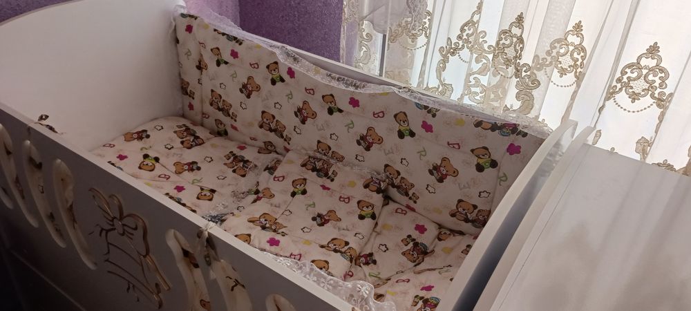 Detiskiy kravat va Shkafi yangi