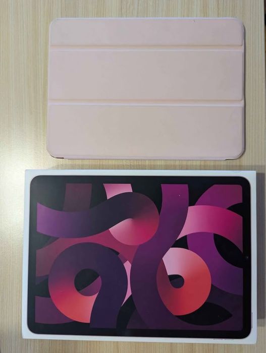 iPad Air 5 Pink, 64GB, без следи от употреба + кейс, протектор