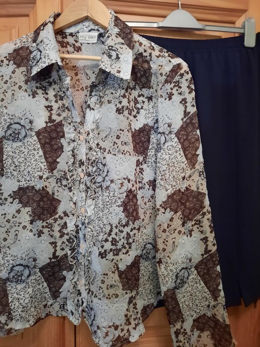 Compleu asortat bleumarin mărimea 44-46