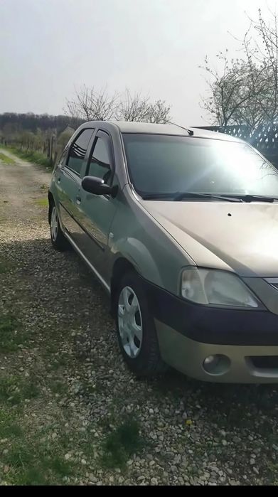 Vând Dacia Logan 1 4 benzină