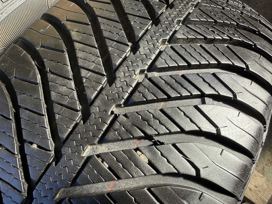 2x Anvelope All Season 205/55 R16 M+S - GoodYear Vector 4 Seasons