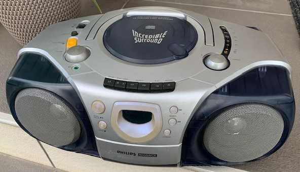 Radio casetofon Philips cu CD player in stare foarte buna